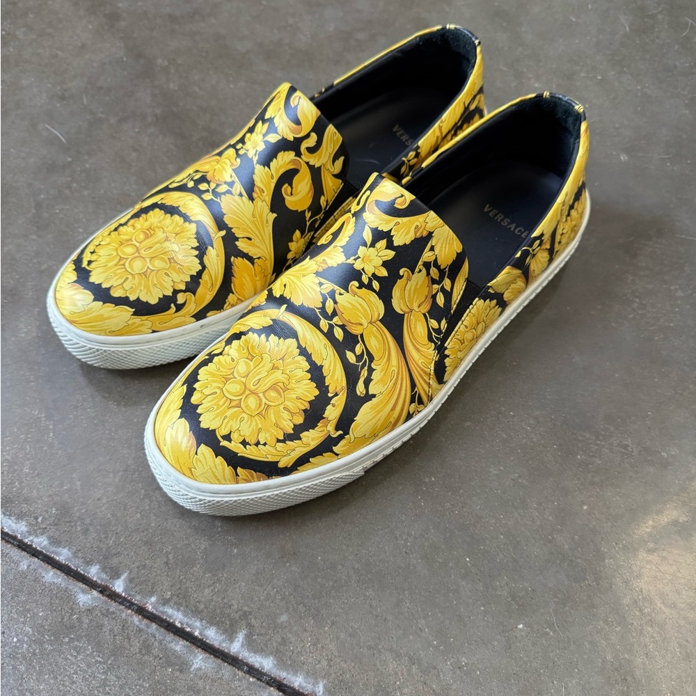 Versace Men's Baroque Yellow and Black sneakers